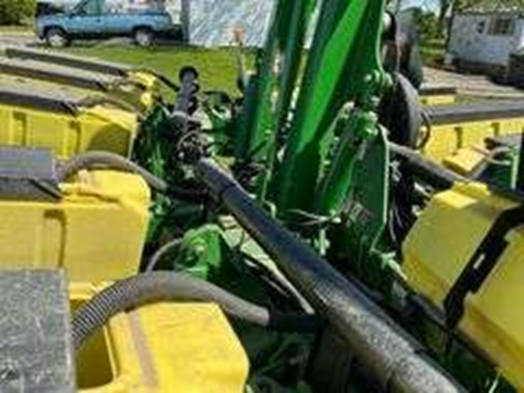 john-deere-1760-image-10