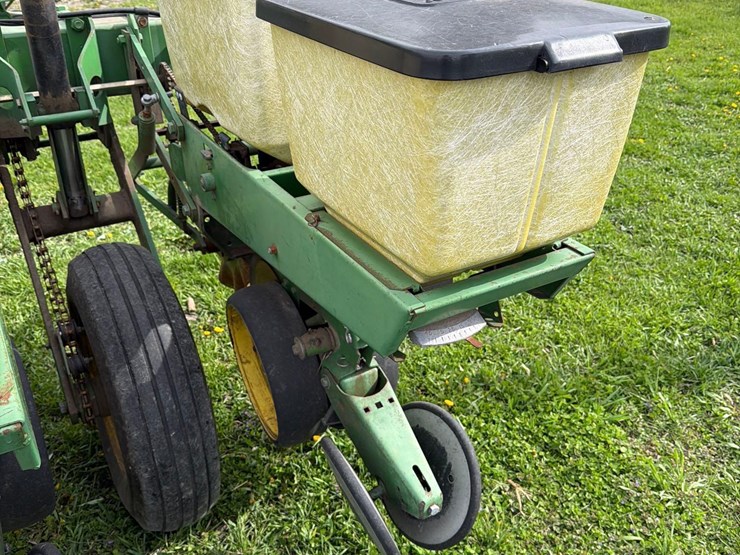 john-deere-7000-image-30