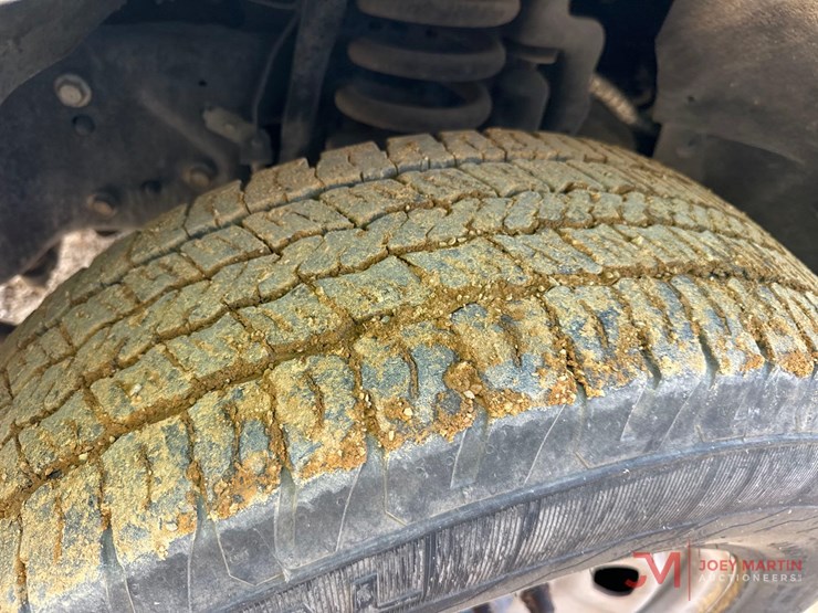 2015-ford-f250-xl-image-8