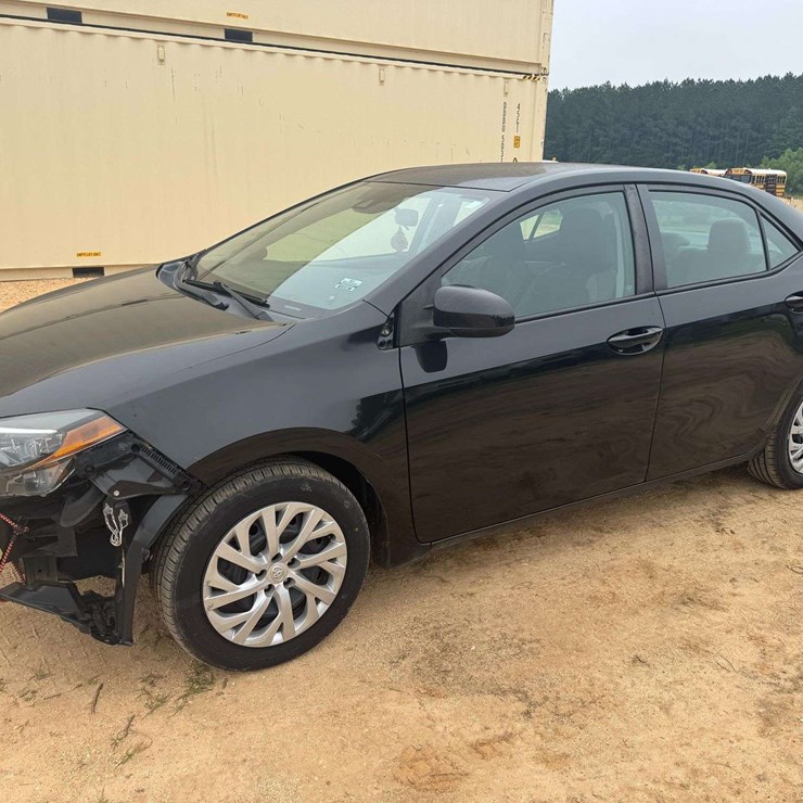 2018 Toyota Corolla LE 4DR Sedan - 150,323 Miles