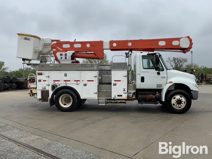 2007-international-durastar-4400-image-4