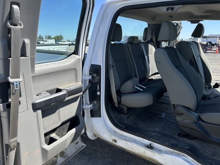 2016-ford-f150-xl-image-29