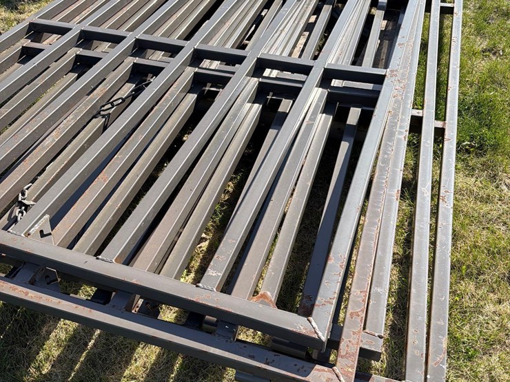 5-9ft-9”-long-livestock-gates-image-4