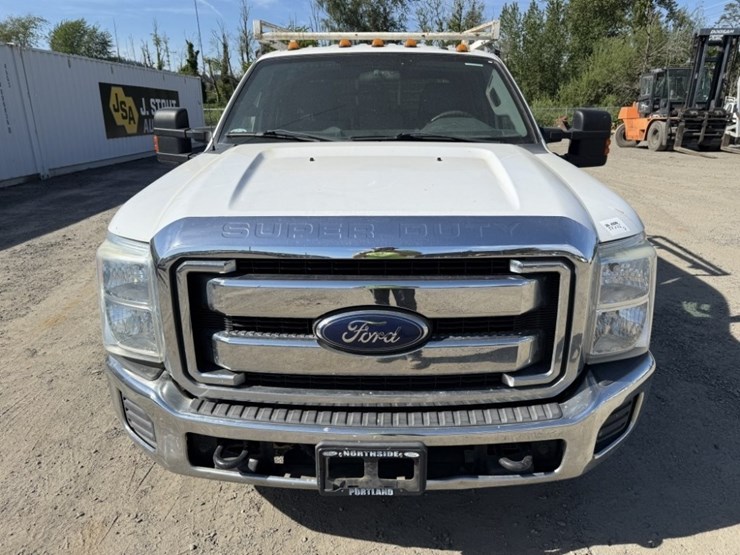 2016-ford-f350-sd-xlt-image-8