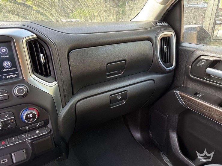2021-chevrolet-silverado-2500-image-25