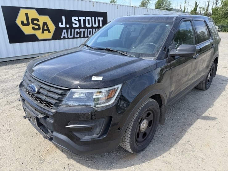 2017-ford-explorer-image-1