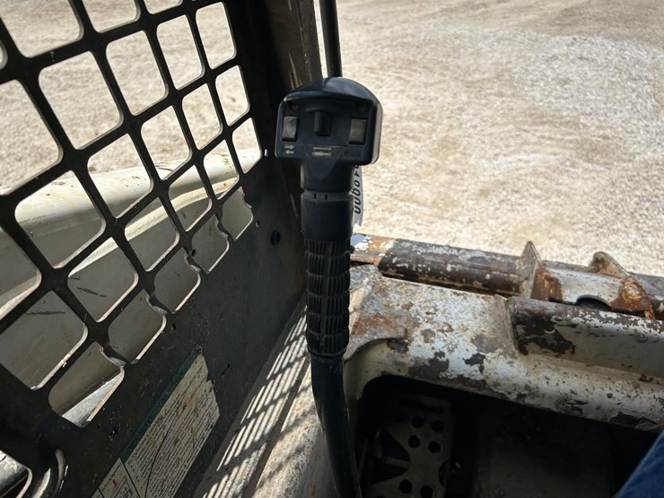 bobcat-s130-image-24