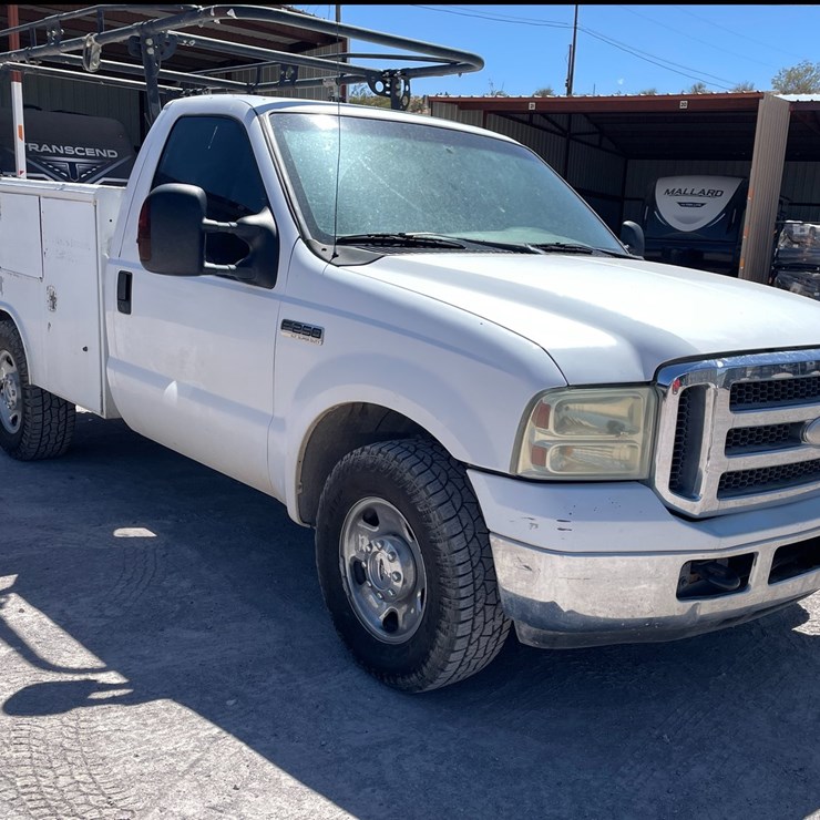 2005 FORD F250 SD