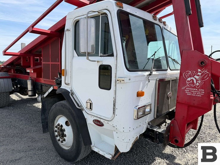 1994-peterbilt-320-image-52