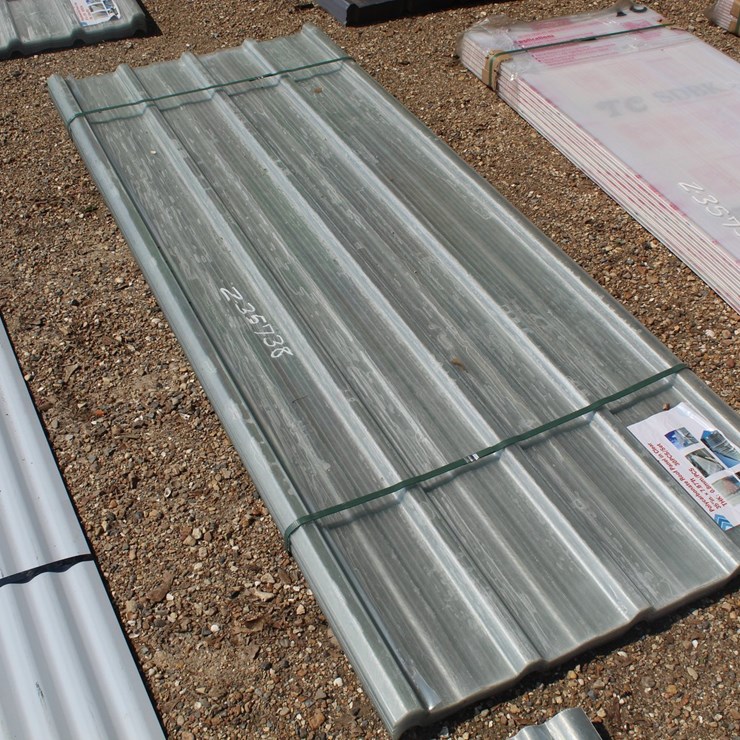#5149 • BUNDLE OF 3FT X 8FT POLYCARBONATE ROOF PANEL