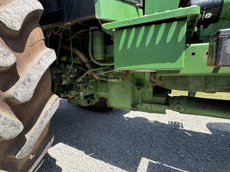 1990-john-deere-4755-image-15