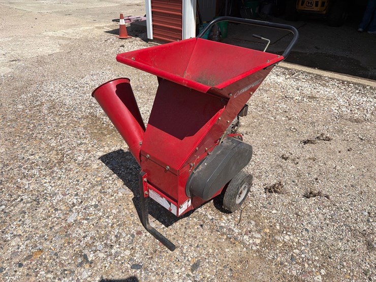troy-bilt-10hp-wood-chipper/shredder-image-1