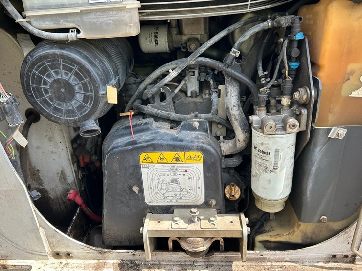 2021-bobcat-t66-image-16