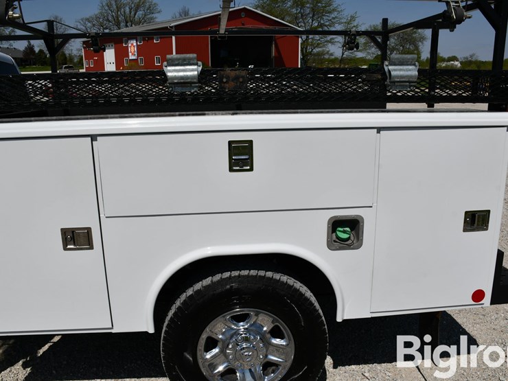 2022-dodge-3500-image-20