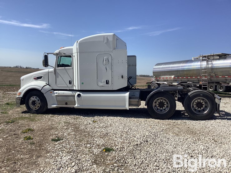 2013-peterbilt-386-image-8