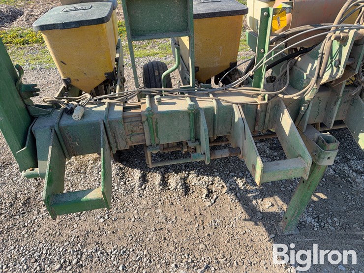 john-deere-7100-image-19