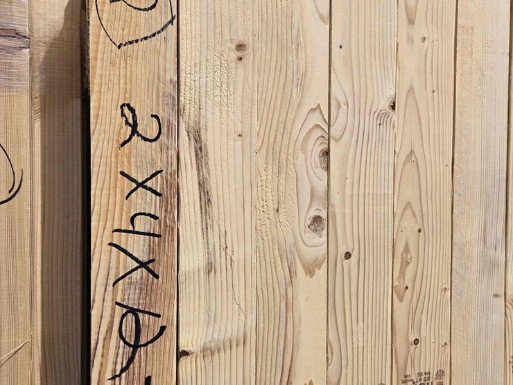 2x4-lumber-image-2