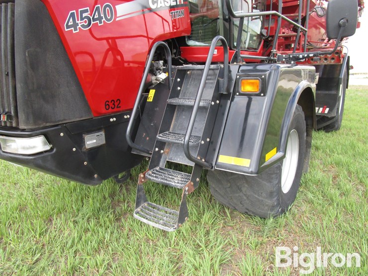 2019-case-ih-titan-4540-image-17