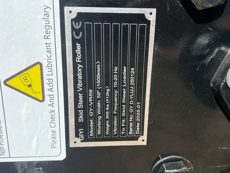 skid-steer-59in-vibratory-roller-(new/unused)-image-6