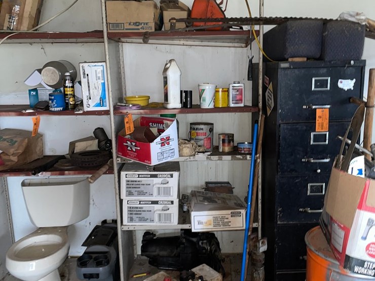 #7069-•-contents-of-shelf-image-1