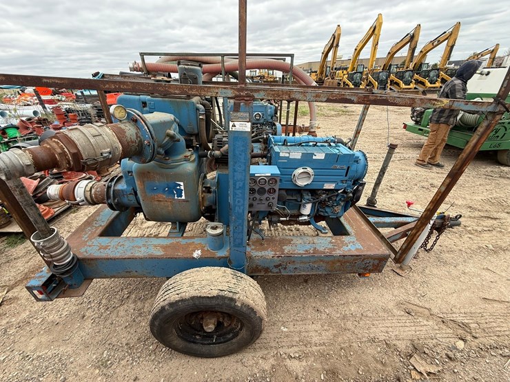 #3890-•-towable-water-pump-image-6