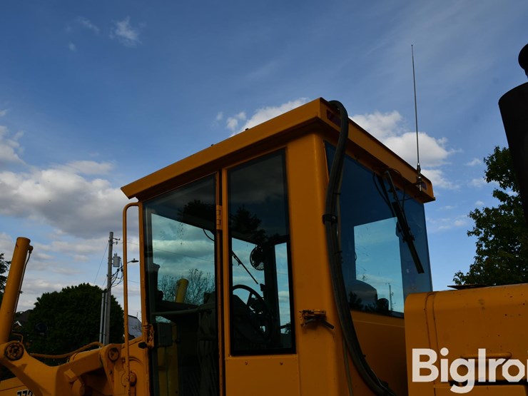 1989-deere-772bh-image-18