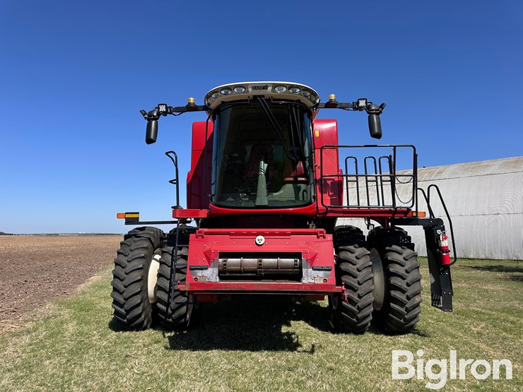 2019-case-ih-7150-image-2
