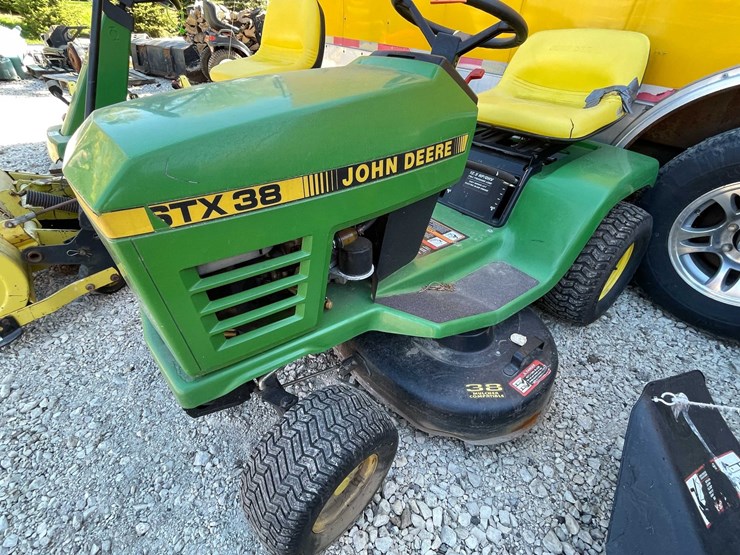 john-deere-stx38-image-1