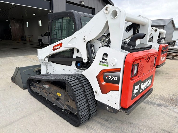 2023-bobcat-t770-image-4