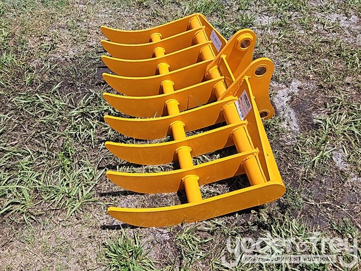 2026-caterpillar-305-image-3