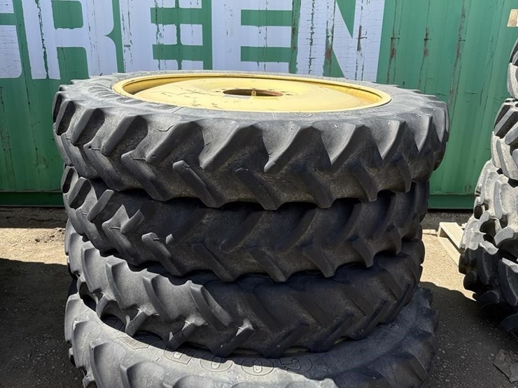 2-goodyear-320/90r50-floaters-image-1