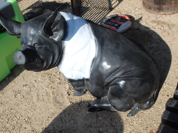 #5120-•-potbelly-pig-statue-image-1