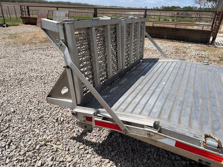 2020-eby-86”-x-24-1/2ft-bumper-hitch-flatbed-trailer—1-owner-image-6