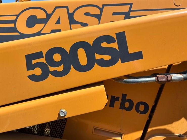 2002-case-590sl-image-20