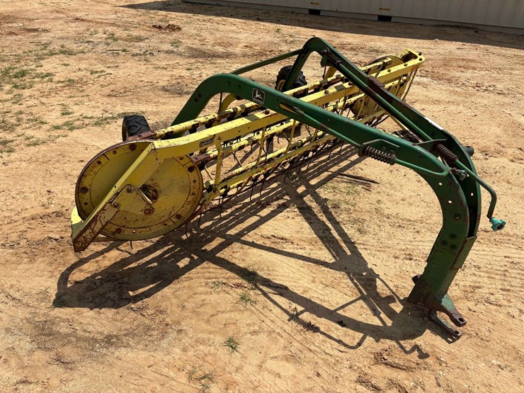 john-deere-660-image-4