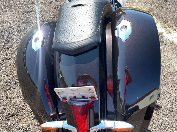 2014-polaris-victory-cross-country-motorcycle-(28,970-miles)-image-11