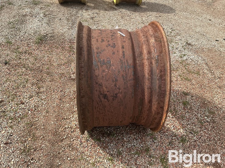 21-x-32-grain-cart-wheel-image-12