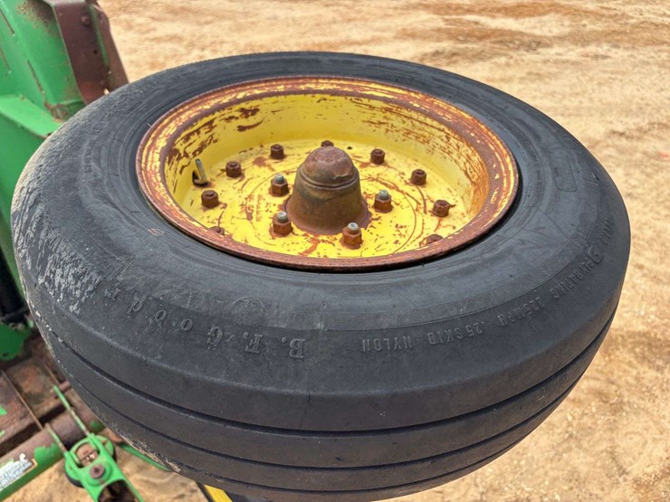 john-deere-15-image-21