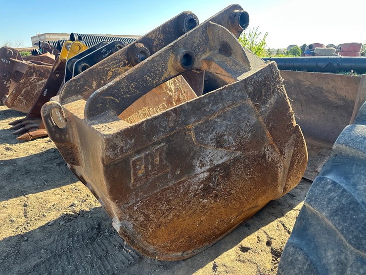 #4861-•-ebi-approx-52"-sand-excavator-bucket-image-2