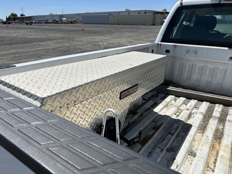 2013-chevrolet-silverado-1500-image-28