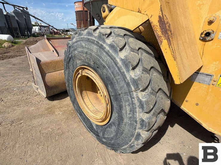 caterpillar-960f-image-17