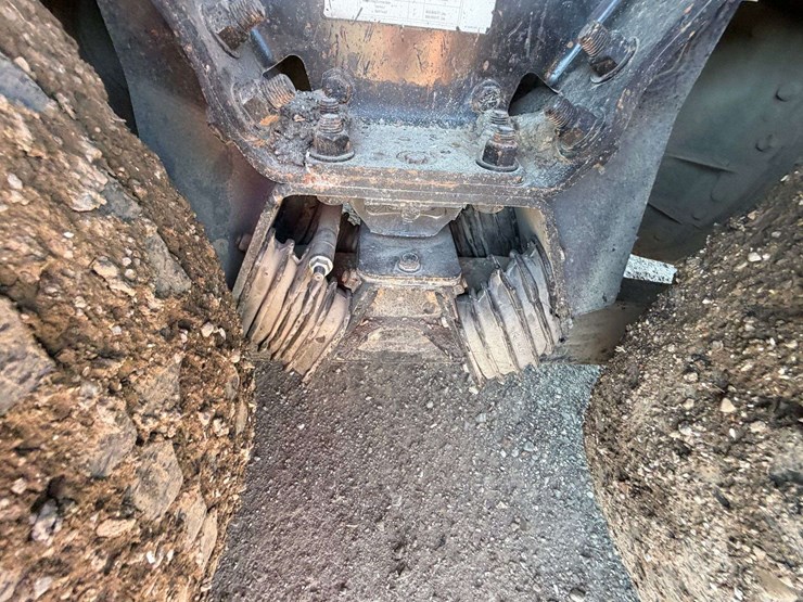 2016-kenworth-t880-image-42