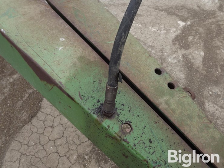 john-deere-7000-image-10