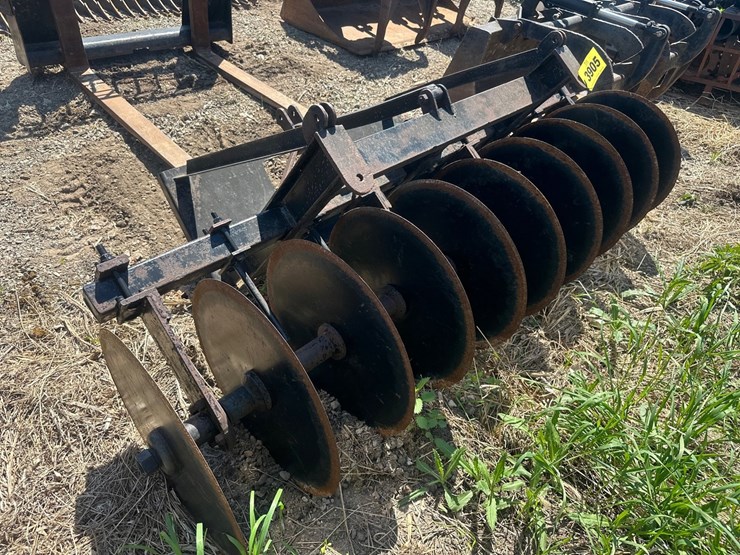 #3905-•-approx-82"-disc-skid-steer-attachment-image-3
