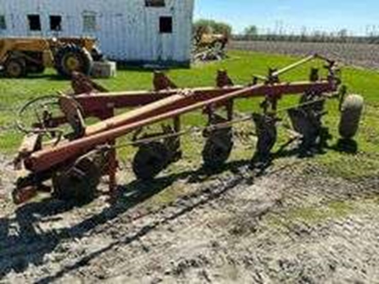 case-ih-720-image-3