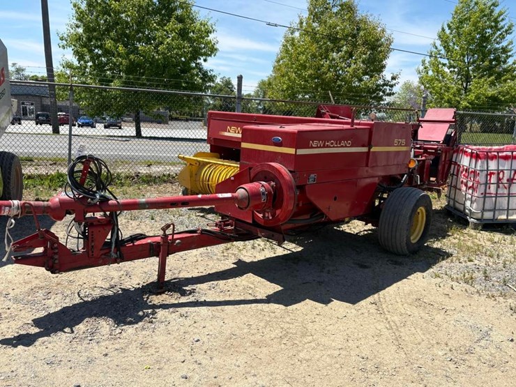 new-holland-575-image-2