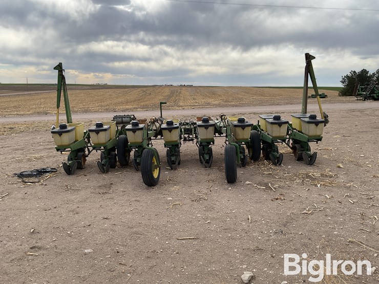 john-deere-7100-image-6