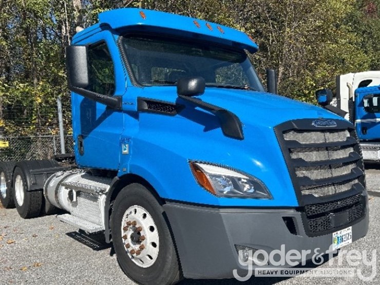 2019-freightliner-cascadia-116-image-4