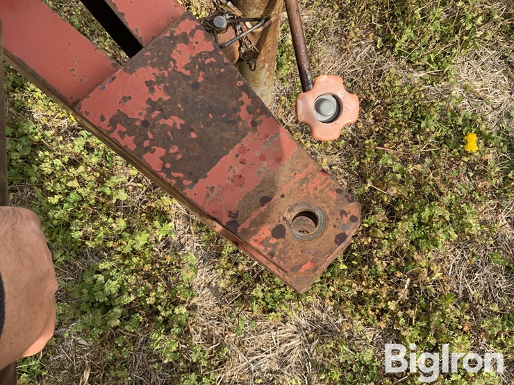 hesston-5585-image-15
