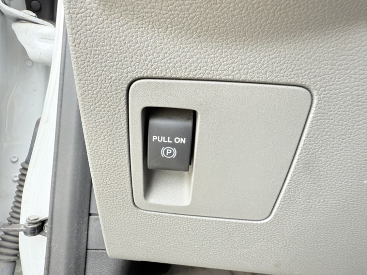 2018-ford-f150-xl-image-28